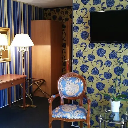 Hotel Rebstock 3*
